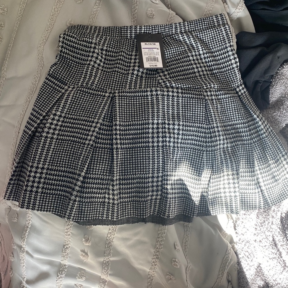 plaid skirt